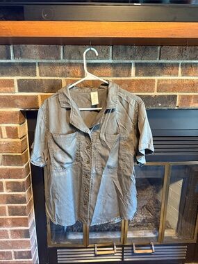 Short-Sleeve Button-Down Shirt